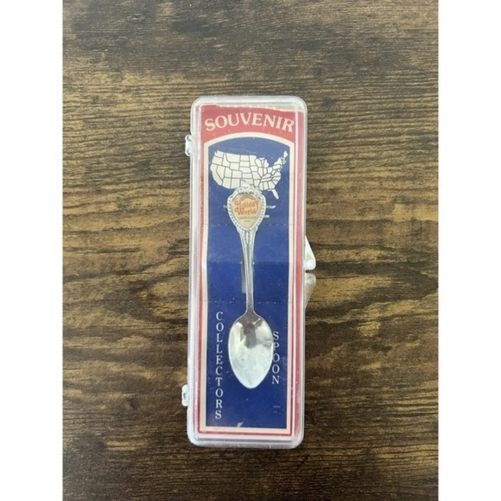 Vintage Holiday World Santa Claus Indiana Souvenir Collector Baby Spoon